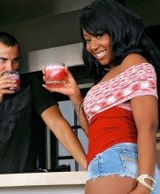 Bunny and Voodoo have a drink at the bar