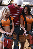 The boss gives Kenzi and Savannah a hand